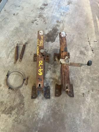 69,70 Impala / Caprice Lower Bench Seat Tracks 1