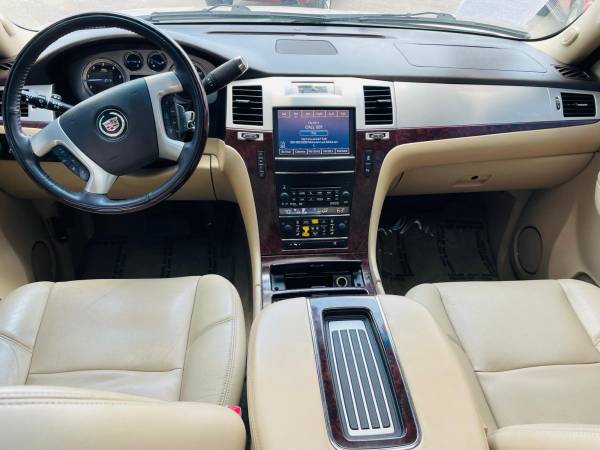 2014 Cadillac Escalade (NO CREDIT NEEDED)(in house financing)(REPOS OK) - $3,000 (Houston)63622234183299122