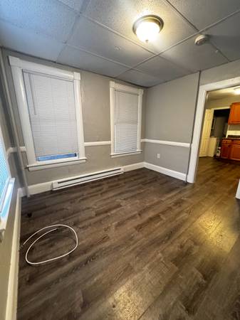 $1,550 Studio Available In Downtown Framigham - Off Street Parking! (Framingham)63863137417601121