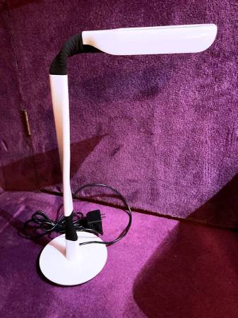 HERMAN MILLER LAMP BY AWARD-WINNING YVES BEHAR-ENERGY EFFICIENT 1