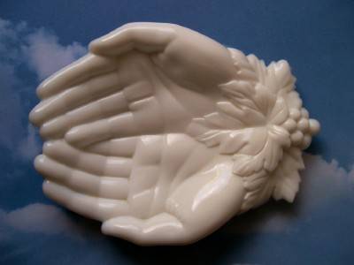Vintage Westmoreland Milk Glass Open Hands Trinket/Soap Dish 1