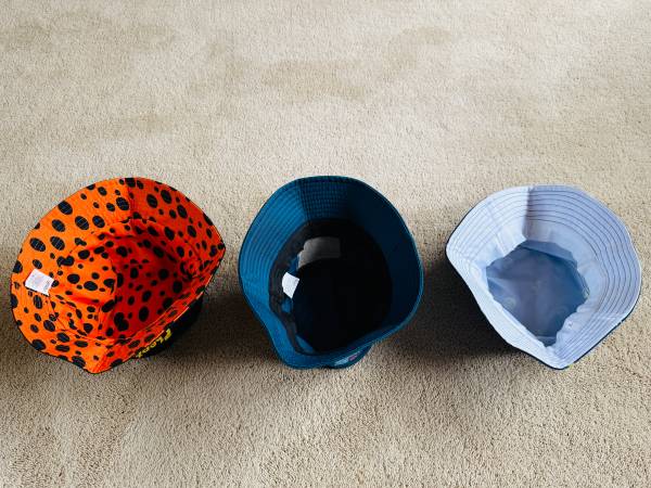 3 Sombreros de cubo edición limitada = Cheetos, Ice Kareem, Fruit Roll-Ups - $15 (mill valley)63471477357953121