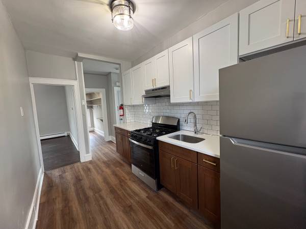 $1,695 / 1br - Brand new 1 bedroom, No Application Fee!63676239849731122