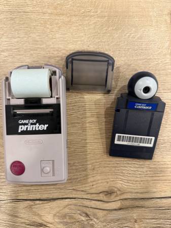 Gameboy Camera + Printer (no cable) 1