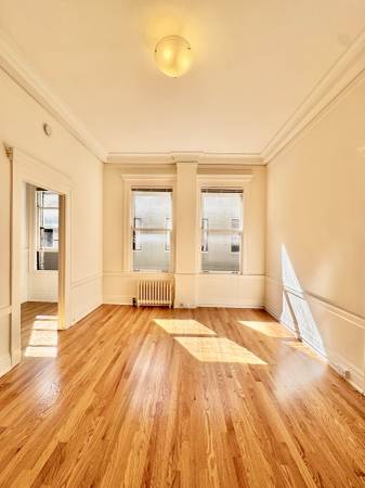 $1,925 Elegante, soleado, amplio estudio con comedor en edificio clásico de SF (lower nob hill)63836554171651121