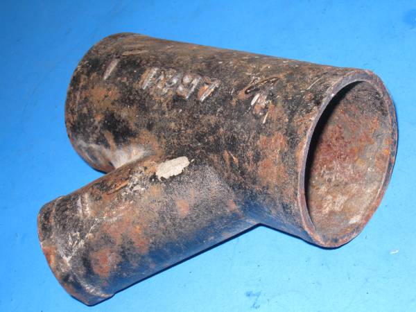 old AB&I  Cast Iron Pipe Fitting 3" x 2"  Tee 1