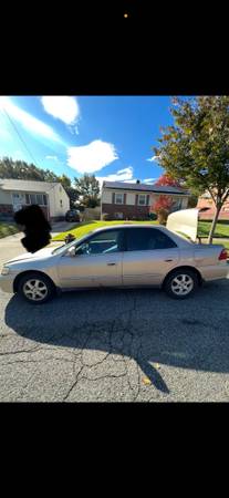 2000 Honda Accord SE - $3,000 (Capitol Heights)636166277340191218