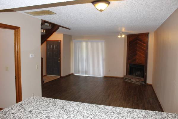 $1,325 / 2br - 1300ft2 - 13907 Fairhil Avenue (NW OKC)63670519953409121