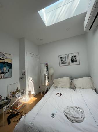 $1,650 / 1br - LOOKING FOR ROOMMATE (Red Hook/Carroll Gardens)63854385395201121