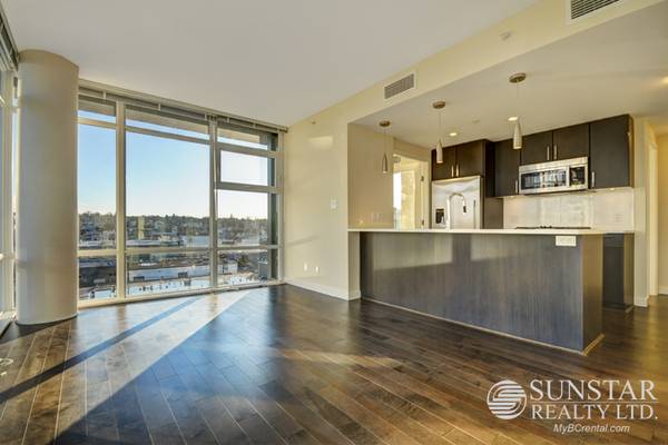 2 bdrm + flex + insuite store room, locker, parking, VIEW, balcony 1