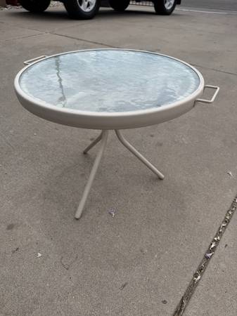 Small Round Patio Table 1