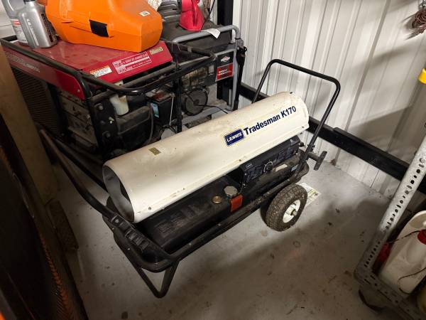 Kerosene Heater & Chapin  Industrial Sprayer 1