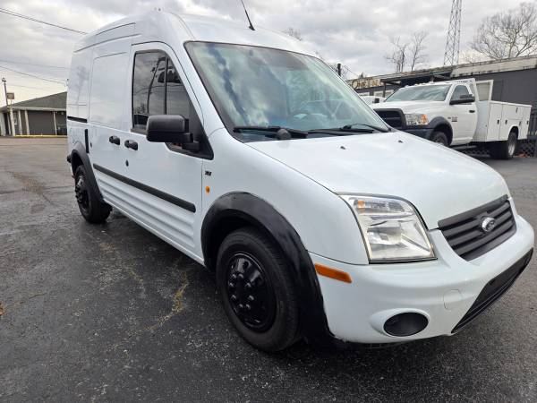2013 FORD TRANSIT CONNECT XLT CARGO VAN WITH STORAGE BINS - $9,985 (MURFREESBORO)63621630430849121