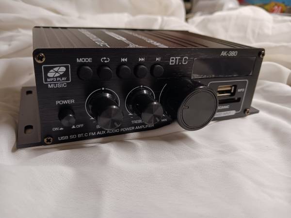 AMPLIFIER Receiver USB Player. Bluetooth - $45 (Brooklyn, Coney Island)63470439896193120