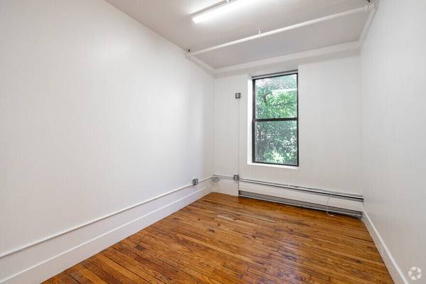$4,900 / 1400ft2 - Espacio de Oficina*3 Sep Profesional Privado Brillante + Principal + Servicios Incluidos (East Harlem)64033461681794122