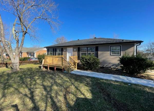 $2000.00 / 4br - Spacious 4 Bed/2 Bath Single Family Home in Greensboro - $2000/mo64027440890883120