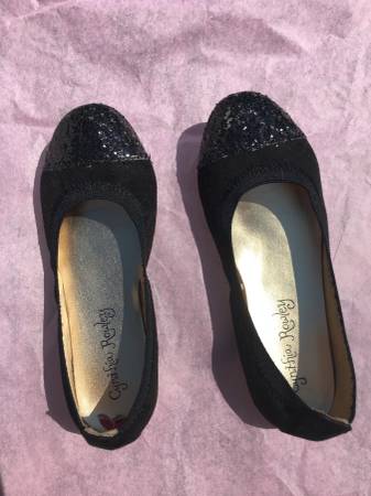Black sparkling shoes size 2 Girls 1