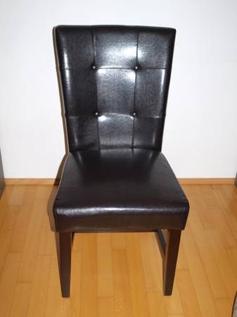 4 Dining Chairs 1