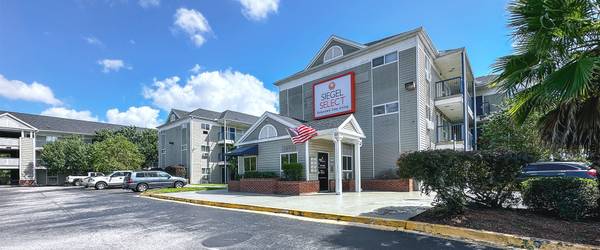 $365 Guest Laundromat on Site, Flat Screen TVs (1656 Wells Rd, Orange Park, FL)64005272044930121