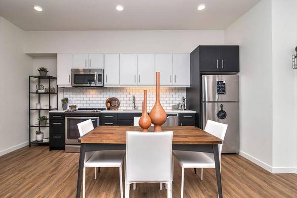 $2,156 / 2br - 914ft2 - Pet-Friendly, Air Conditioning, Balconies and terraces in select homes (In the heart of Slabtown)63831608281603123