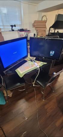 TCL & LG 32" TVs (good condition) (not smart) $100 both 1