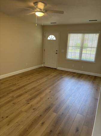 Charming 2 Bed, 1.5 Bath Unit in Marion, IL - $1200/Month 1