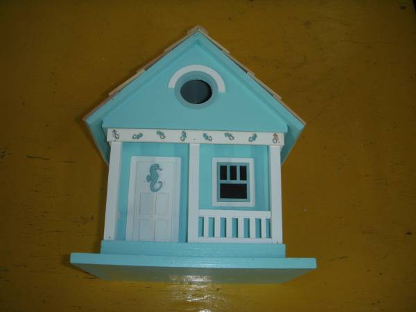 BIRD HOUSE 1