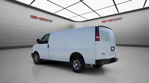 2019 CHEVROLET EXPRESS 2500. SK# 347218. - $14,900 (RIVERSIDE)63440600364673124