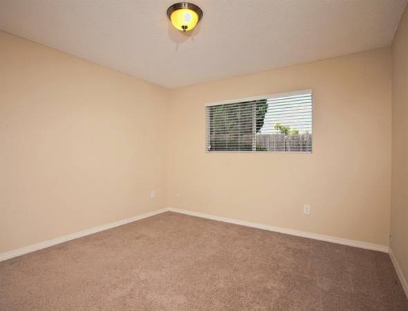 $2,695 / 2br - Lovely La Mesa - Convenient + Garden-Style Courtyards - Pet Friendly (La Mesa)63998601186562122