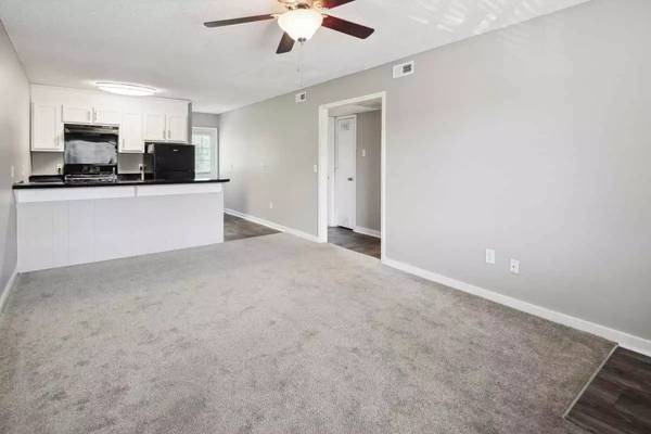 $1,452 / 3br - 960ft2 - Settle in, Spread Out: Find Your Happy Place! (Concord)63925334279938120