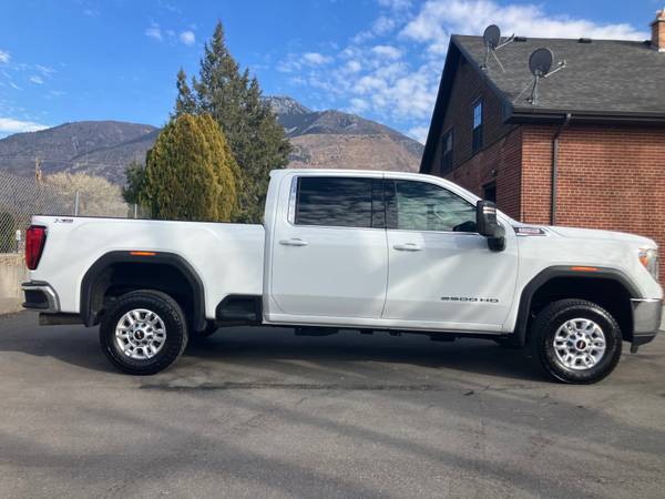 2022 GMC Sierra 2500 duramax diesel 1