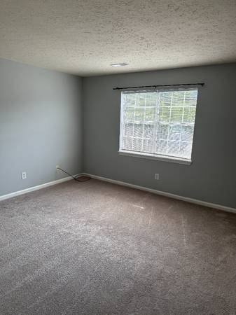 $1125.00 / 2br - 948ft2 - Charming 2BR Townhouse in Lynchburg | 1.5 Bath | Available 09/2025 | $63851970855427121