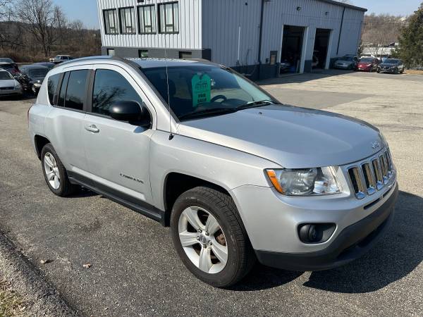 2013 Jeep Compass 4X4 LOW MILES - $9,000 (Canonsburg)63625214310785121