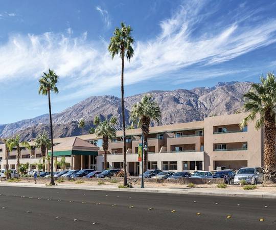 $258 / 2br - Worldmark Palm Springs Condo for rent during Modernism Week (Palm Springs)63668320717057120