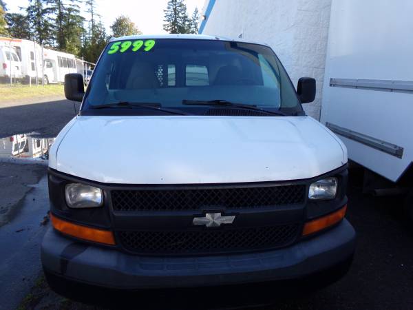 Chevrolet Express/Van de trabajo - $5,499 (Signature Auto Sales Bremerton, llama al 360-792-2277)63474516114947123