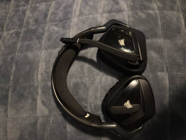 Corsair HS60 haptic wireless 1