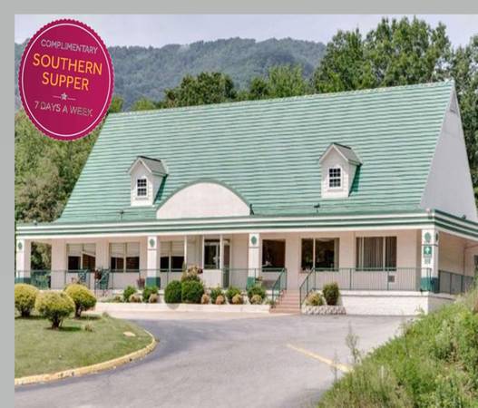 $385 / 1br - 300ft2 - Hot Meals, Clean Rooms, and Fast WiFi! Spend the week $385 week! (Candler)64029211214849120