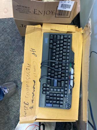 COMPUTER KEY BOARDS 1