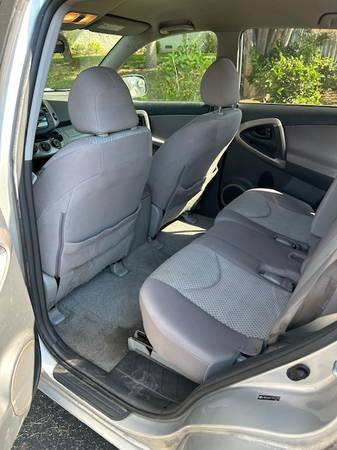 Modelo básico Toyota RAV4 2007, bajo kilometraje - $3.900 (san jose norte)63654696820739124