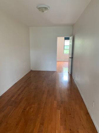 $2,900 / 1br - 700ft2 - Williamsburg gran departamento de una habitación (Williamsburg)63870971755777124