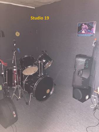 $735 Hourly and Monthly Band/Music Rehearsal Studios Downtown SF & Bay View (San Francisco)63880247532163123