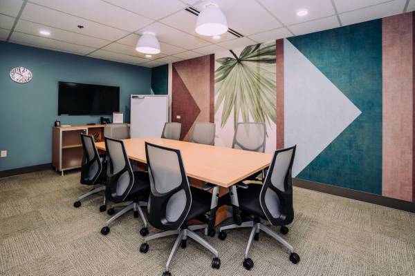 $374 Your Work Haven Awaits You in a Co-Working Office! (Honolulu)63939530079747121
