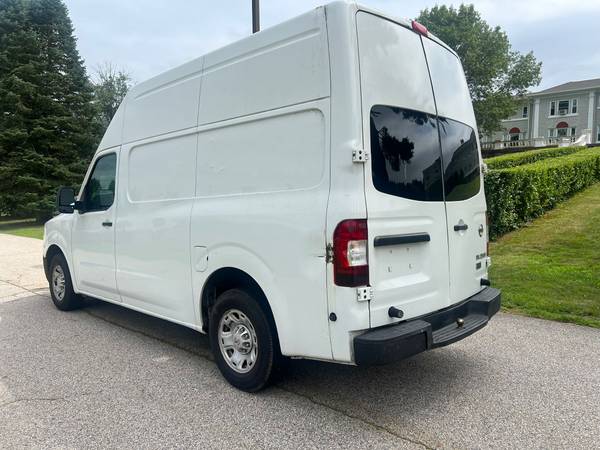 2013 NISSAN NV2500 NUEVA BOMBA DE AGUA 🌊 - $5.50063438492182401122