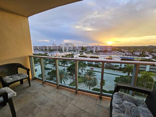 $3500.00 / 1br - 745ft2 - Modern 1 Bed Condo in Hollywood FL - $2500/mo - Avail January 15 202664049455397763120