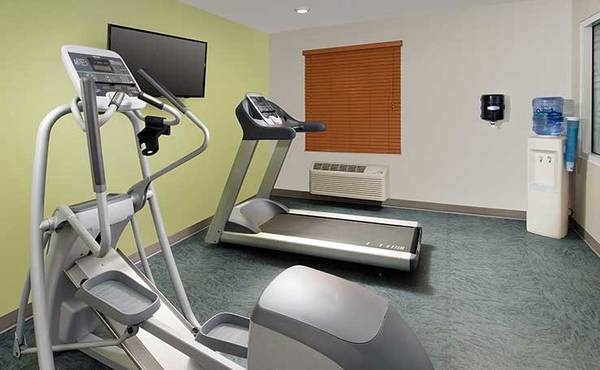 $1,624 / 1br - Save Big with Flexible Living Solutions! (951 N. Frontage Road, Darien, IL)63898985060482122