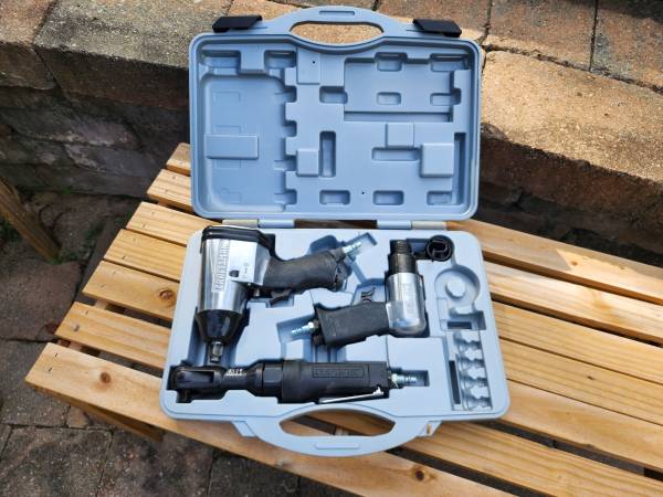 Craftsman 3-Piece Pneumatic Air Tool Set – Impact, Ratchet & Air Hamme 1