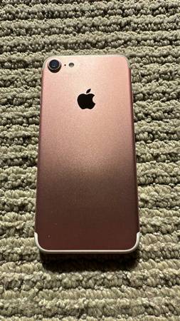 IPhone 7 - 128 GB - Rose Gold - Excellent Condition - $89 (Redwood City)63439510740739121