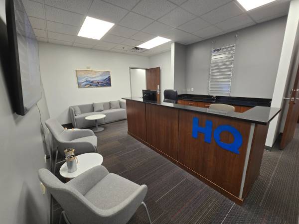 $443 Give Your Business An Edge With A New Office!!! (Elgin)64041646323201121