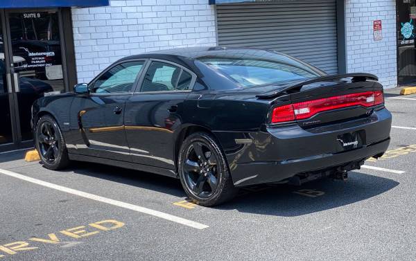 2014 Dodge Charger RT - $10,999 (Atlanta)63620814689921123