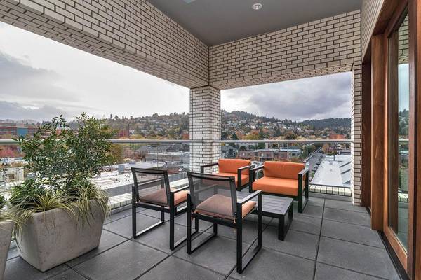 $2,156 / 2br - 914ft2 - Pet-Friendly, Air Conditioning, Balconies and terraces in select homes (In the heart of Slabtown)63831608281603120